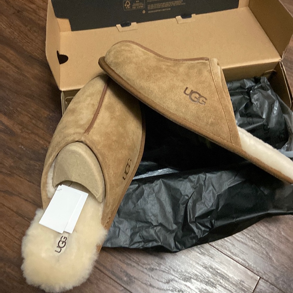 Brown UGG Scuff Slipper Suede